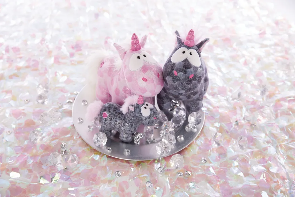 Nici 47652 Einhorn Diamond Dust Schwarz 32cm Plüsch Kuscheltier Glitzernd 5 Nici 47652 Einhorn Diamond Dust Schwarz 32cm Plüsch Kuscheltier Glitzernd – Bild 3