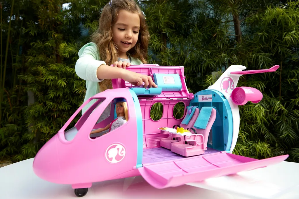Barbie Reise Traumflugzeug Verwandelbares Spielset Mit Puppe Und Mehr Als 15 Reisebezogenen Zubehörteilen 4 Barbie Reise Traumflugzeug Verwandelbares Spielset Mit Puppe Und Mehr Als 15 Reisebezogenen Zubehörteilen – Bild 2