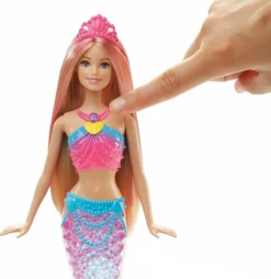 Barbie Dreamtopia Regenbogenlicht-Meerjungfrau Puppe (blond) -Kinderspielzeug Rabatte 397cde7324cead707aabbbe8f10b23b3