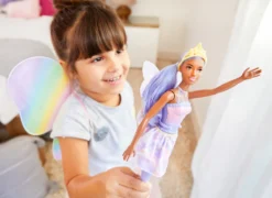 MATTEL Barbie Dreamtopia Fee Puppe - Lila Haare -Kinderspielzeug Rabatte 3a0eb65fd67eb1fd811ad7d4f85fba6f