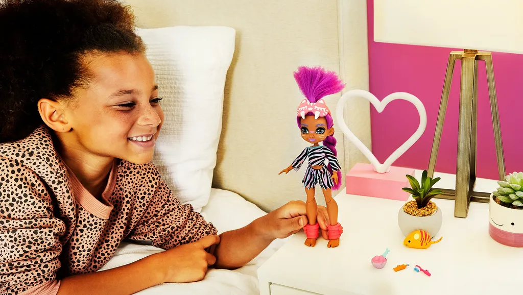 Cave Club Pyjamapartyspaß Roaralai Puppe 6 Cave Club Pyjamapartyspaß Roaralai Puppe – Bild 4