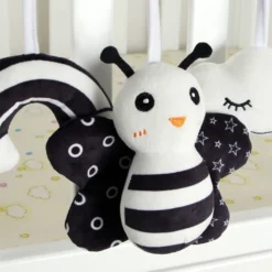 Biene Spiral Hängend Krippe Bett Herum Mit Glocke Spielzeug Baby Schwarz Weiß Eye Sensing Quietscher Puppe Babyspielzeug 10 Biene Spiral Hängend Krippe Bett Herum Mit Glocke Spielzeug Baby Schwarz Weiß Eye Sensing Quietscher Puppe Babyspielzeug -Kinderspielzeug Rabatte 7dfa543f1085e2b9e3cd01bfe6bd0659
