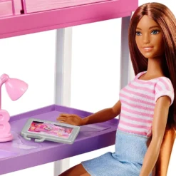 MATTEL Barbie Deluxe-Set Möbel Hochbett/Tisch Und Puppe -Kinderspielzeug Rabatte 8061920d6a0d8d8e1a785feec7dd148b