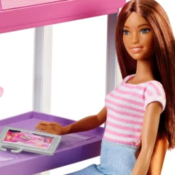 MATTEL Barbie Deluxe-Set Möbel Hochbett/Tisch Und Puppe -Kinderspielzeug Rabatte d6e6b4191780d4285bc018f93639504f