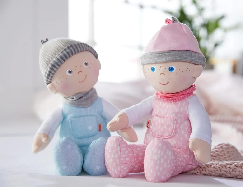 HABA Kuschelpuppe Pit, Schmusepuppe, Puppe, Stoffpuppe, Ab 0 Jahren, 305753 7 HABA Kuschelpuppe Pit, Schmusepuppe, Puppe, Stoffpuppe, Ab 0 Jahren, 305753 – Bild 5